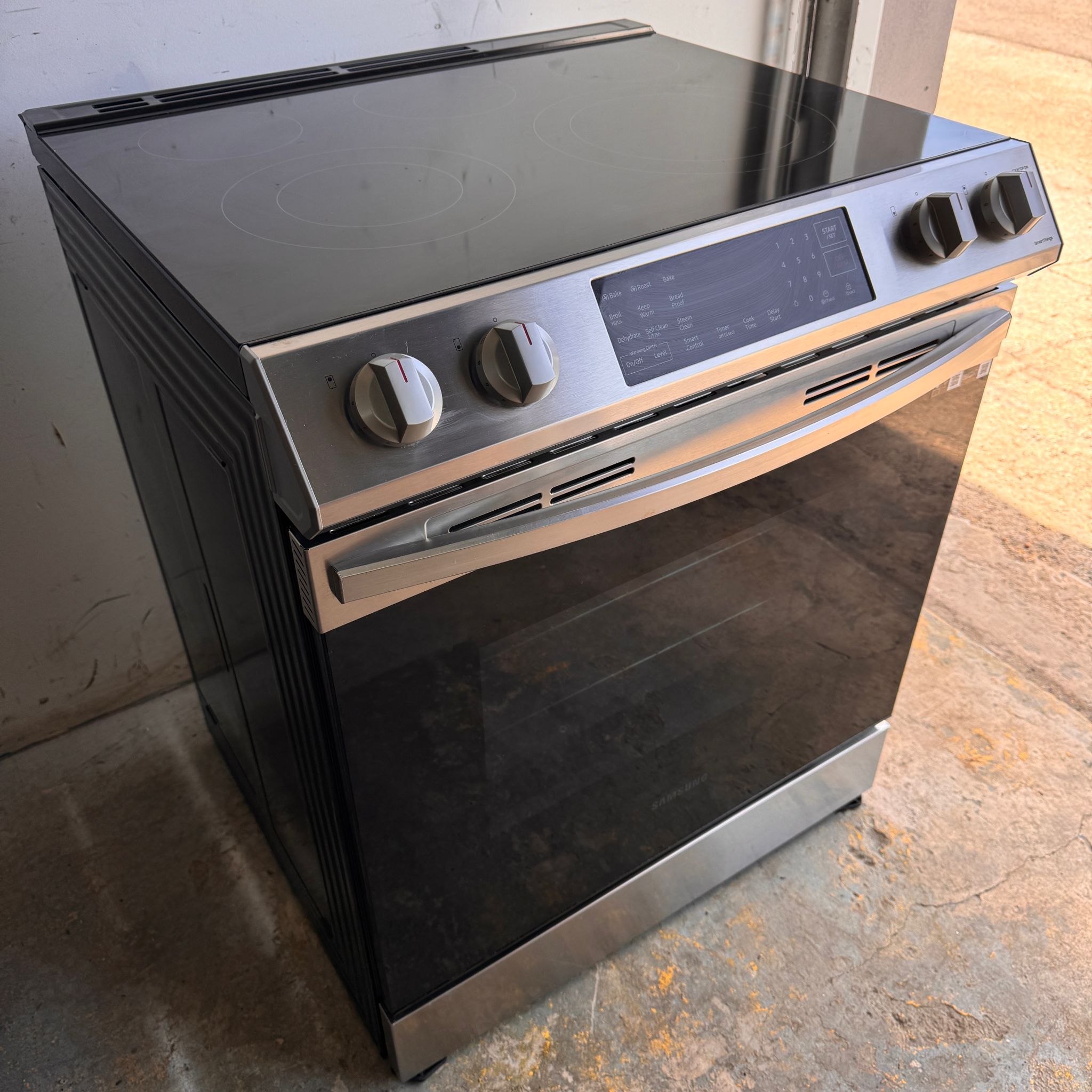 Samsung Stainless Steel Slide-In Electric Stove Samsung Stainless Steel Slide-In Electric Stove